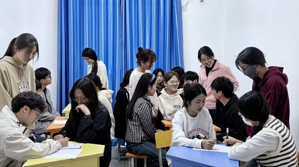 1712795540366412.jpg 19BF04292F9B53600841C2F97E0ED79C.jpg