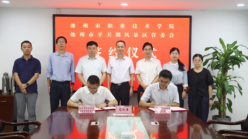 1758267621796241.jpg 1758267621796241.jpg